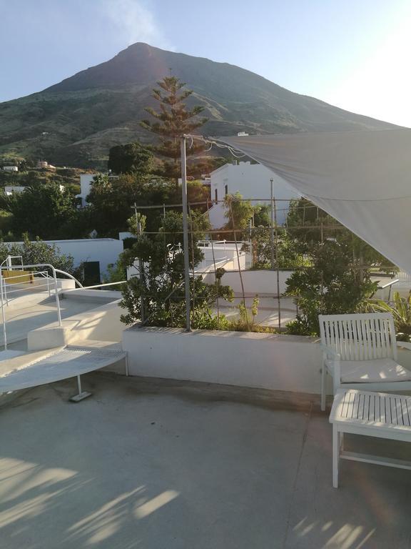 Il Gabbiano Relais In Stromboli Aparthotel Exterior photo